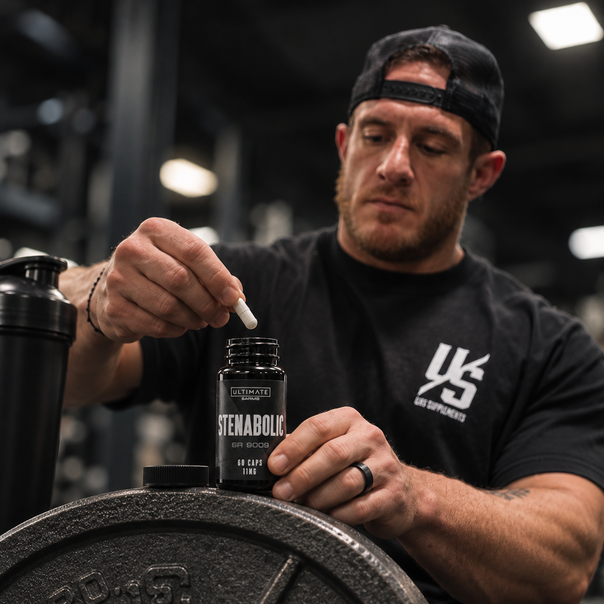 Stenabolic Bottle in the Gym
